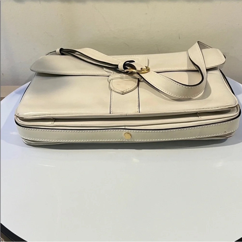 Loewe Vintage Anagram Embossed Logo Leather Shoulder Bag